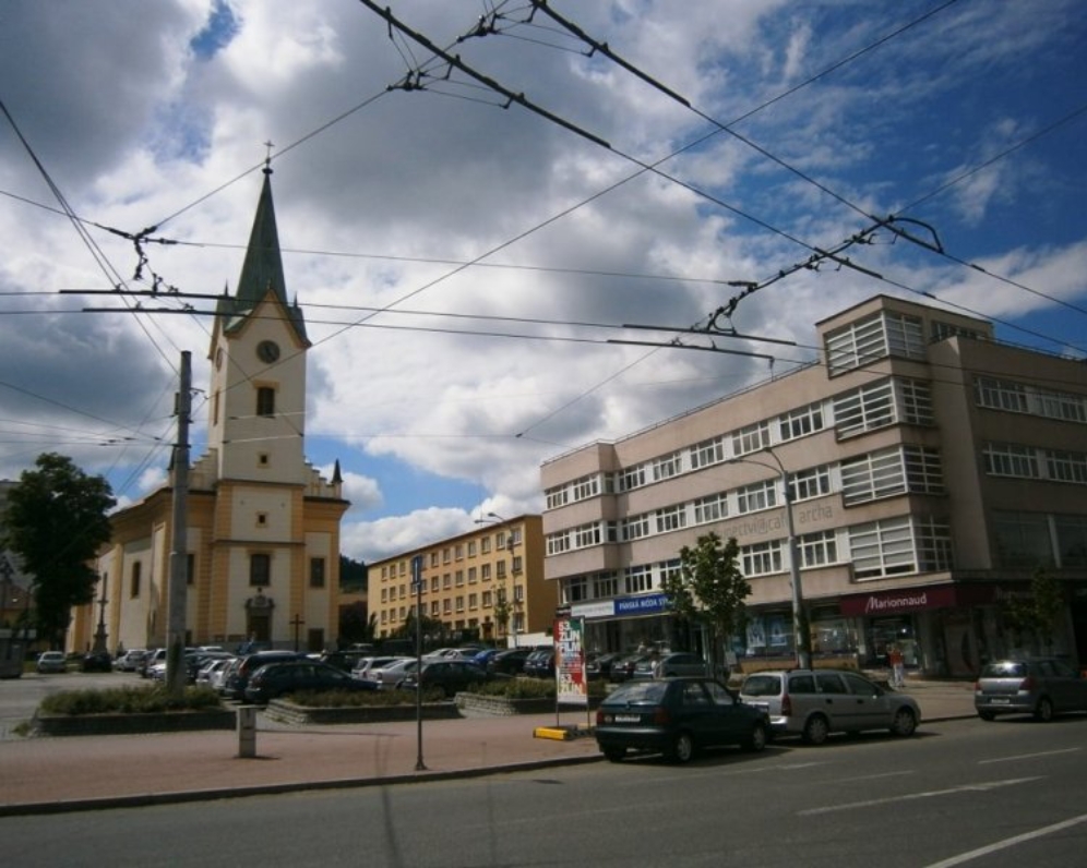 Pronájem prostor k bydlení i k podnikání, Zlín centrum